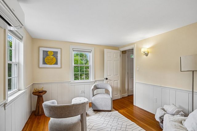 1 Constitution Rd, Lexington, MA 02421