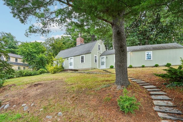 1 Constitution Rd, Lexington, MA 02421