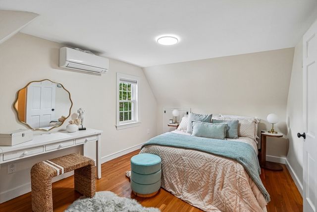 1 Constitution Rd, Lexington, MA 02421