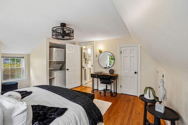 1 Constitution Rd, Lexington, MA 02421