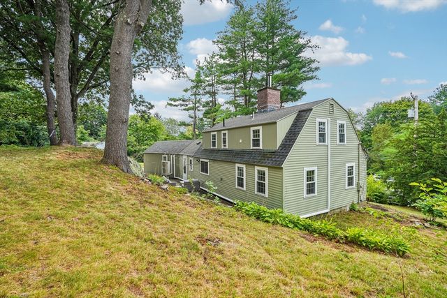 1 Constitution Rd, Lexington, MA 02421