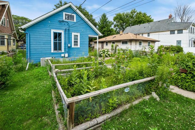 810 Randolph Avenue, Saint Paul, MN 55102