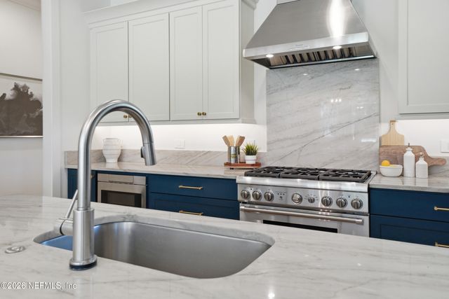 1734 MARITIME OAK Drive, Atlantic Beach, FL 32233