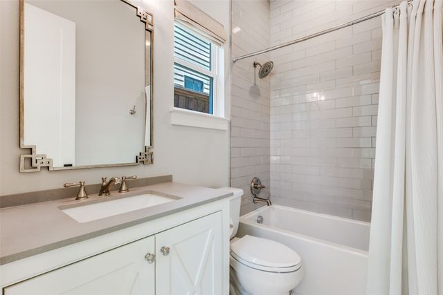 6911 Clayton Avenue, Dallas, TX 75214