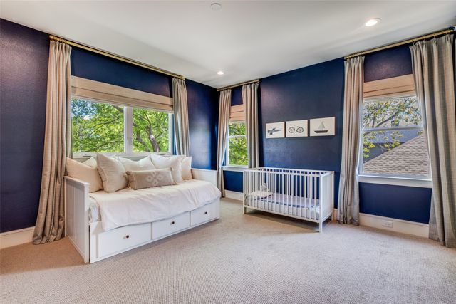 6911 Clayton Avenue, Dallas, TX 75214