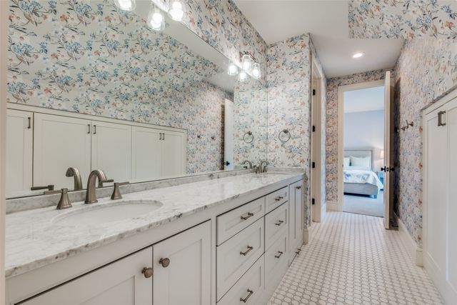 6911 Clayton Avenue, Dallas, TX 75214