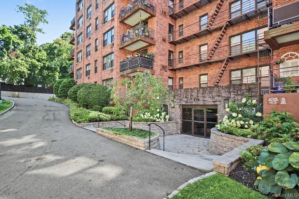 119 S Highland Avenue 5E, Ossining, NY 10562