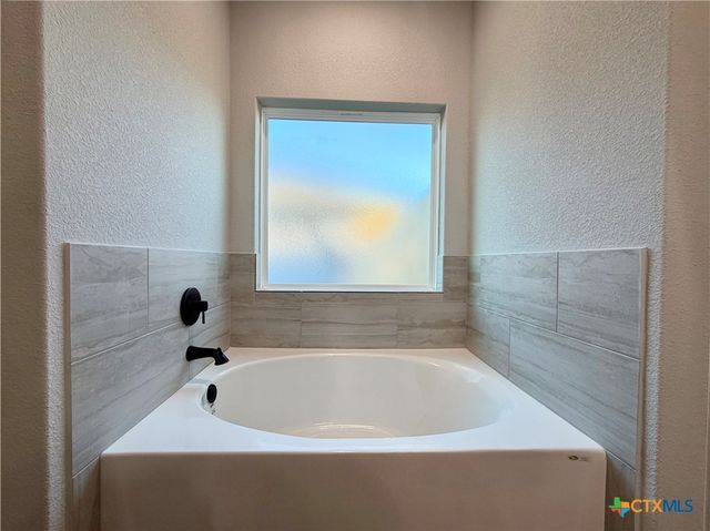 2554 Settlers Oak Drive, Belton, TX 76513