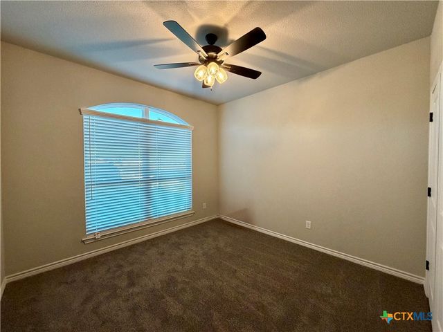 2554 Settlers Oak Drive, Belton, TX 76513