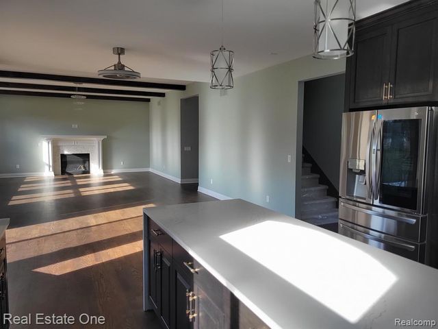 25 Florence Drive, Troy, MI 48098