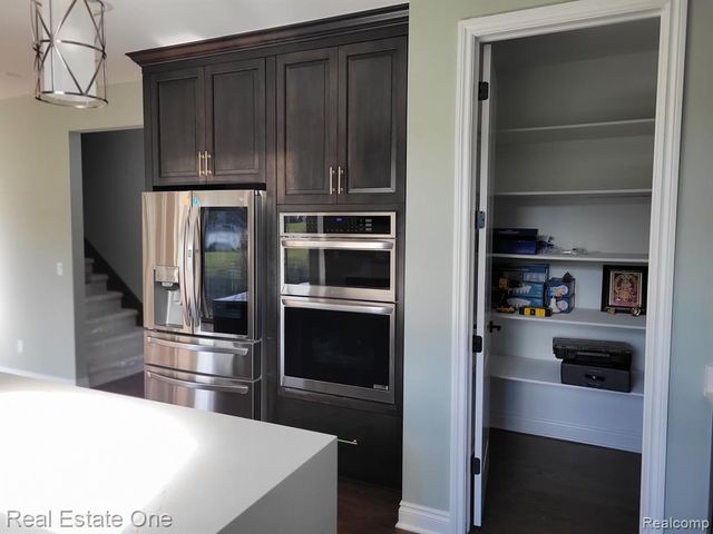 25 Florence Drive, Troy, MI 48098