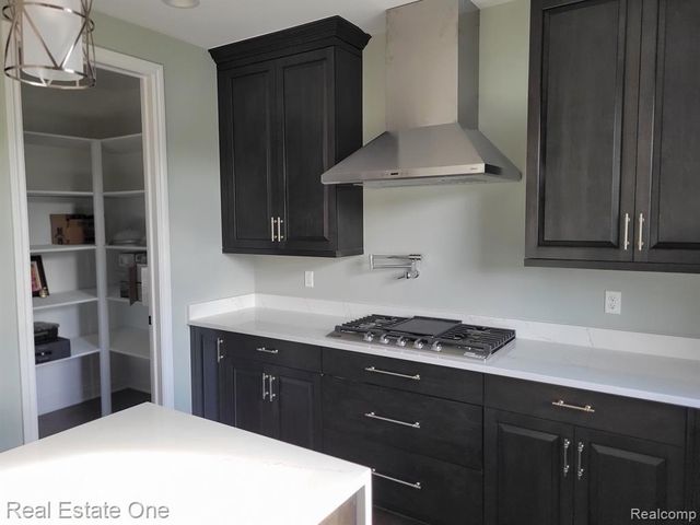25 Florence Drive, Troy, MI 48098