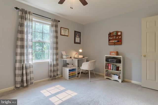 4 MAYFLY CT, Myerstown, PA 17067