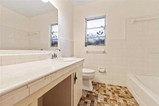 12902 FOREST HILLS DRIVE, Tampa, FL 33612