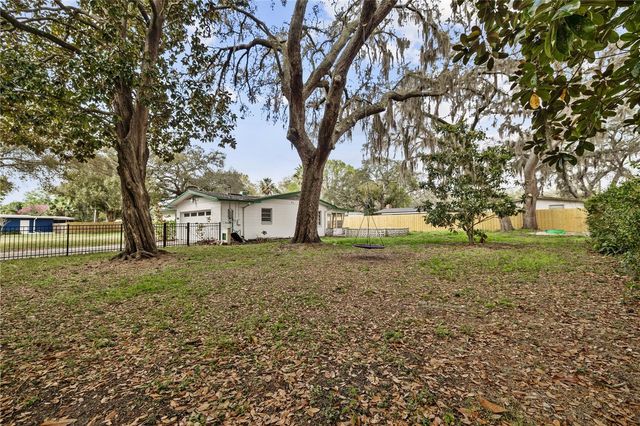 12902 FOREST HILLS DRIVE, Tampa, FL 33612