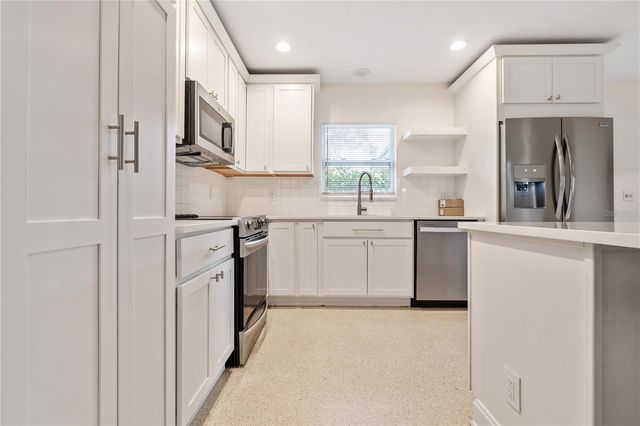 12902 FOREST HILLS DRIVE, Tampa, FL 33612