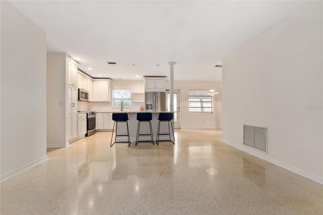 12902 FOREST HILLS DRIVE, Tampa, FL 33612