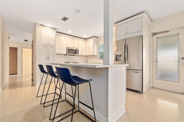 12902 FOREST HILLS DRIVE, Tampa, FL 33612