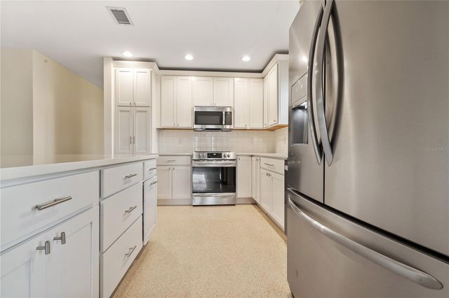 12902 FOREST HILLS DRIVE, Tampa, FL 33612