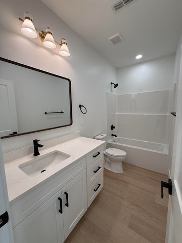 943 Ferree Road, Campobello, SC 29322