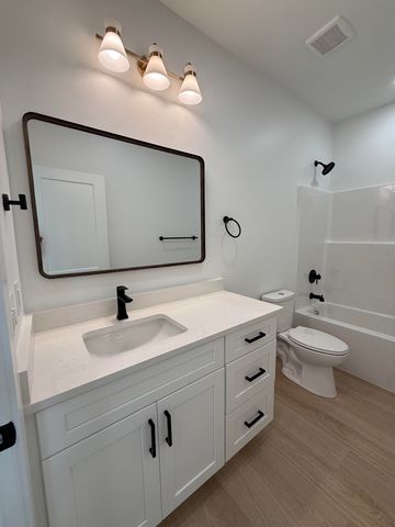 943 Ferree Road, Campobello, SC 29322