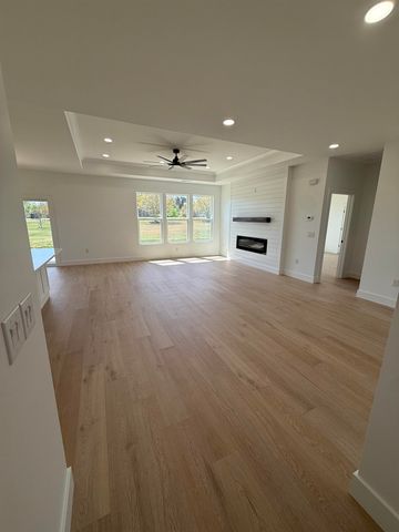 943 Ferree Road, Campobello, SC 29322