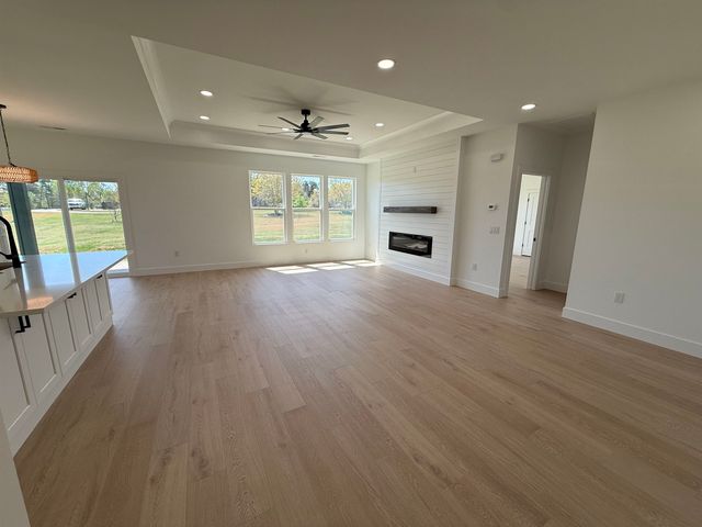 943 Ferree Road, Campobello, SC 29322