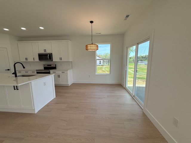 943 Ferree Road, Campobello, SC 29322