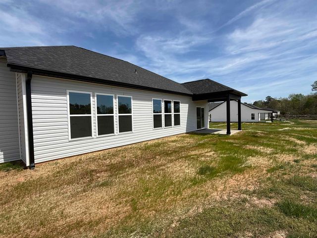 943 Ferree Road, Campobello, SC 29322