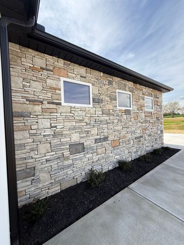 943 Ferree Road, Campobello, SC 29322