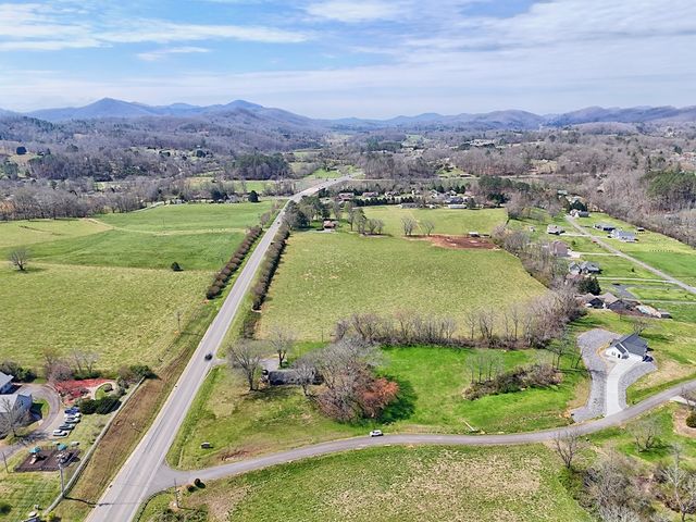 0 Mcglamery Farm Drive, Hayesville, NC 28904