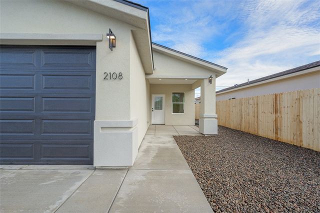 2108 Clearwater Dr., Bullhead City, AZ 86442