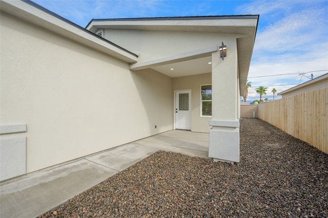 2108 Clearwater Dr., Bullhead City, AZ 86442