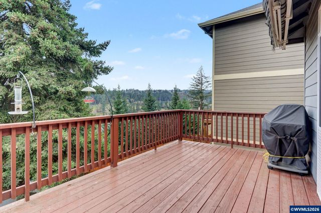 2592 Christina St NW, Salem, OR 97304