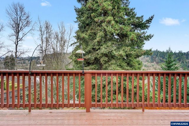 2592 Christina St NW, Salem, OR 97304