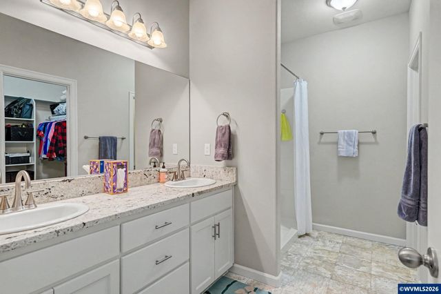 2592 Christina St NW, Salem, OR 97304