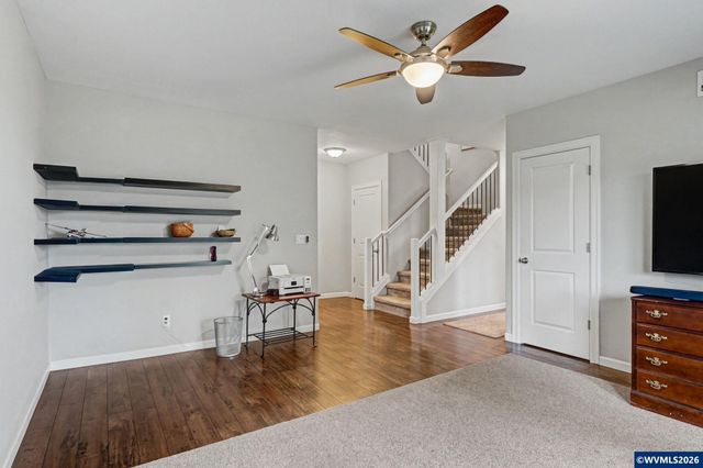 2592 Christina St NW, Salem, OR 97304