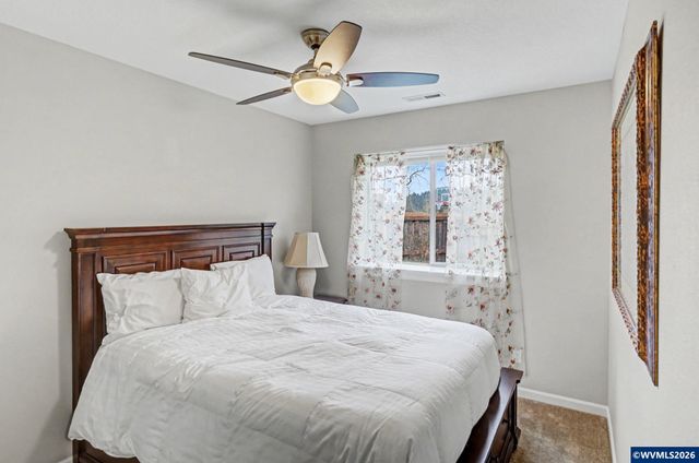 2592 Christina St NW, Salem, OR 97304