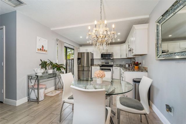 5287 CYPRESS COURT 724, Orlando, FL 32811