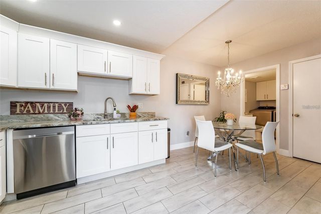 5287 CYPRESS COURT 724, Orlando, FL 32811