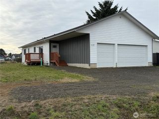 117 N Wynoochee Drive SW, Ocean Shores, WA 98569