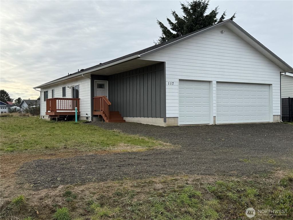 117 N Wynoochee Drive SW, Ocean Shores, WA 98569