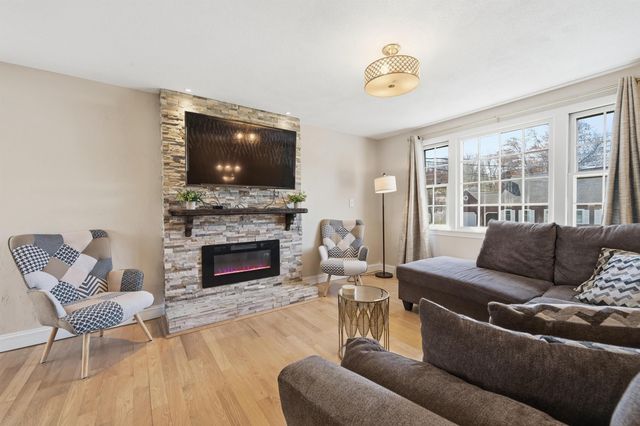 4 Percheron Circle, Nashua, NH 03062