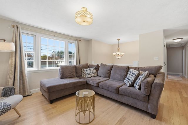 4 Percheron Circle, Nashua, NH 03062