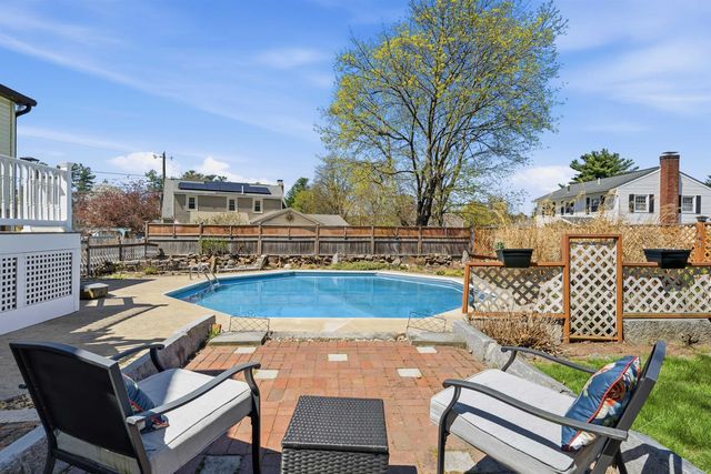 4 Percheron Circle, Nashua, NH 03062