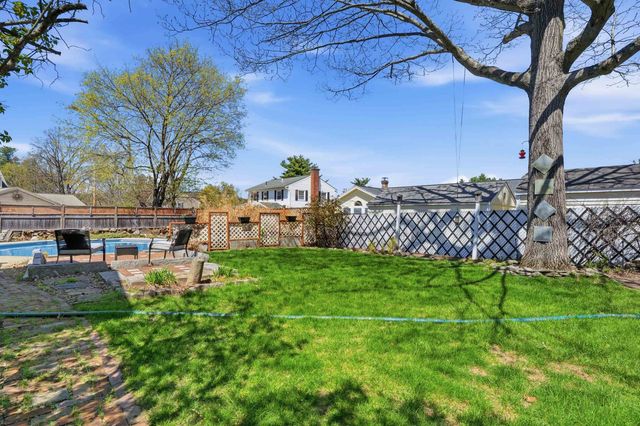 4 Percheron Circle, Nashua, NH 03062