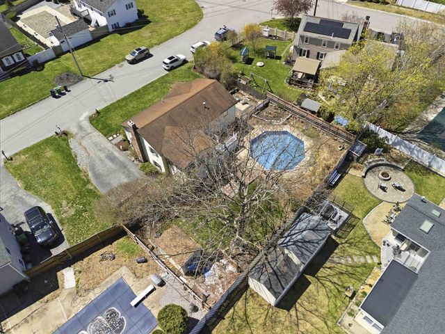 4 Percheron Circle, Nashua, NH 03062