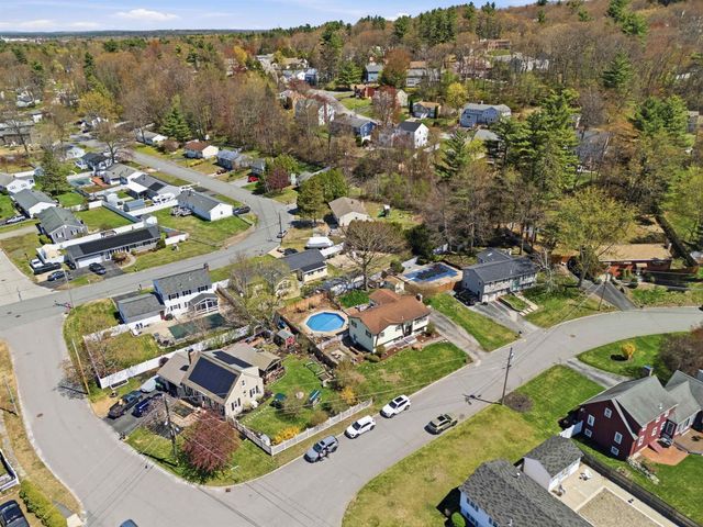 4 Percheron Circle, Nashua, NH 03062