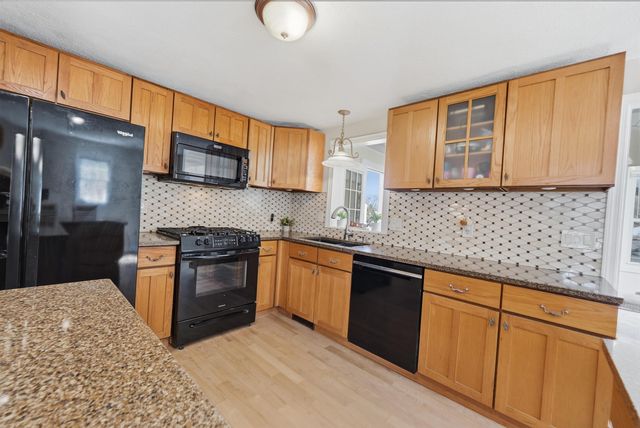 4 Percheron Circle, Nashua, NH 03062