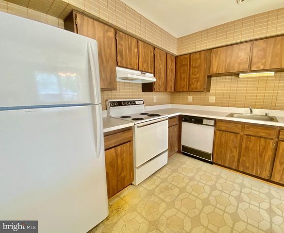 2877 BURGUNDY PL, Woodbridge, VA 22192